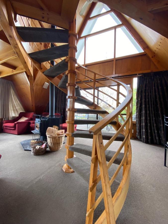 9 Chalet Cres Ханмер-Спрингс Экстерьер фото